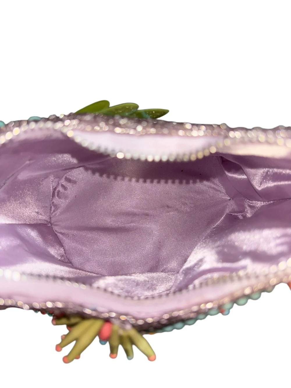 VIRAL hancrafted beaded bag